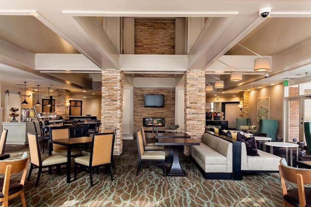 Poplar Inn and Suites photo 20