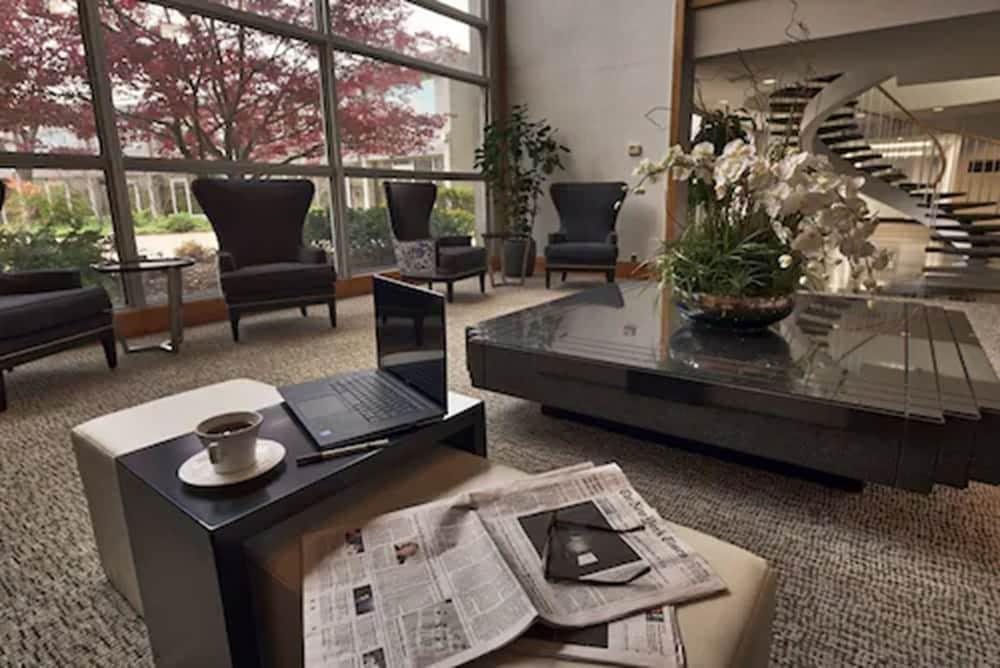 Somerset Inn photo 16