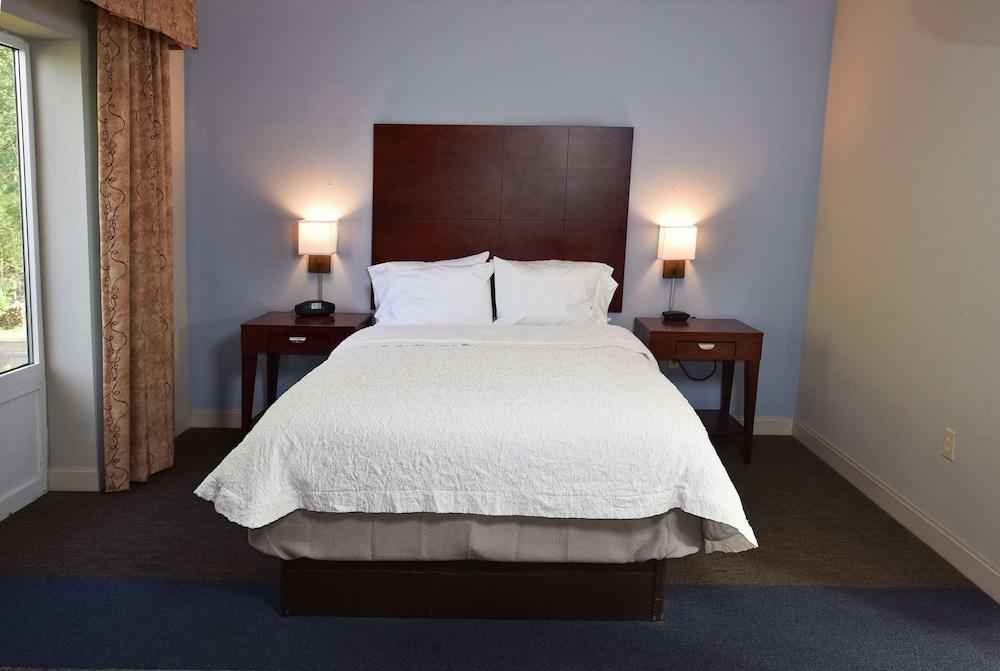 Hampton Inn Alexander City photo 6