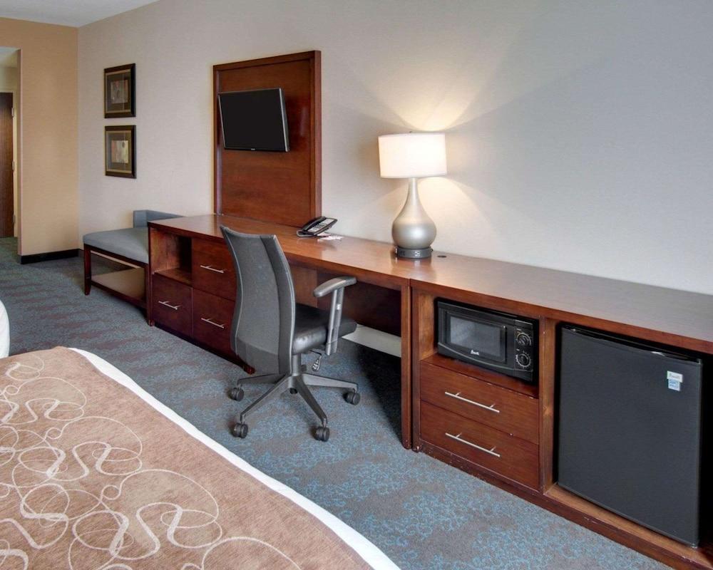 Comfort Suites Texarkana Arkansas photo 13