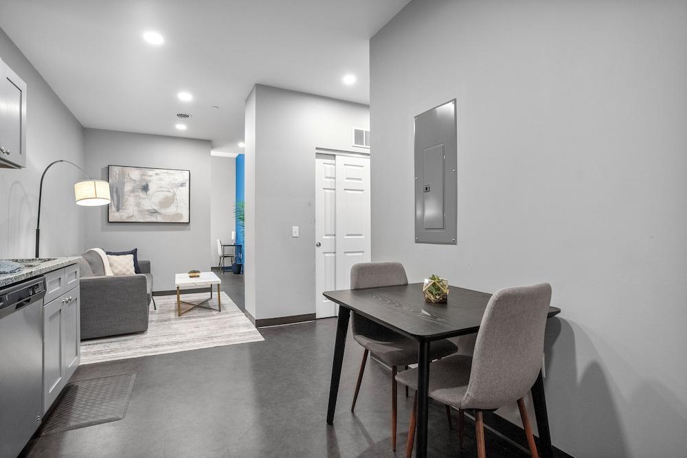 CozySuites - Press House photo 84