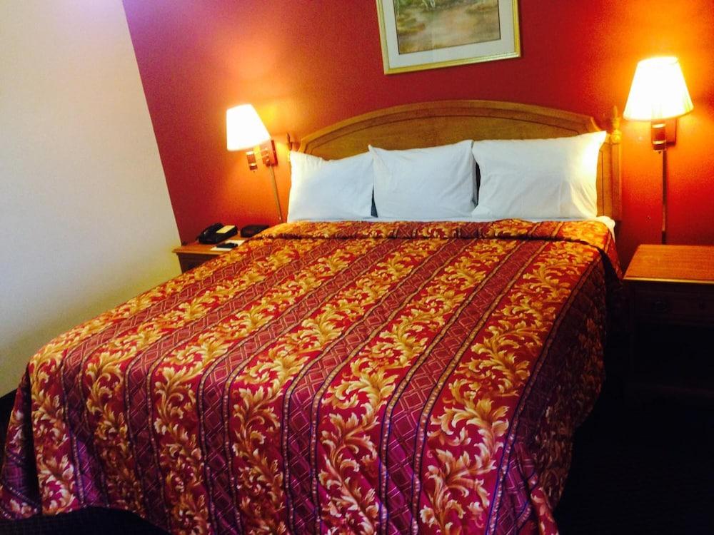 Voyager Inn photo 11