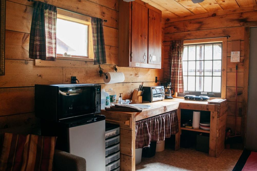 Wellnesste Lodge and Cabin Rentals photo 19
