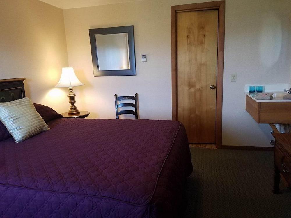 Leona's Motel photo 17