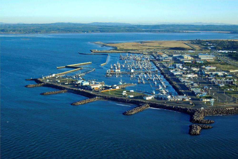Islander Westport photo 43