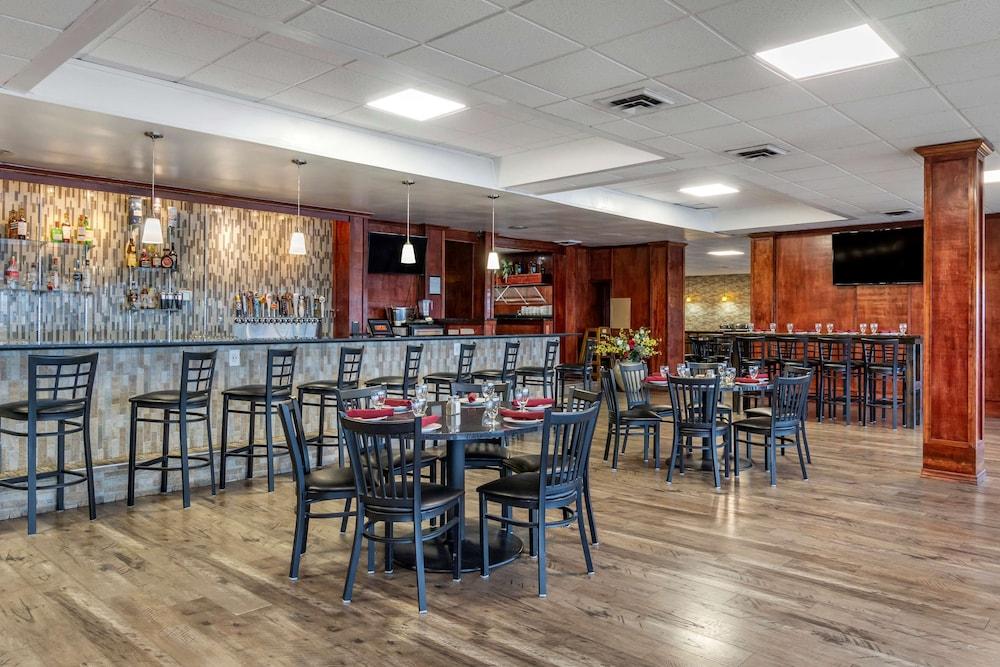 Best Western Plus Lake Front Hotel photo 36
