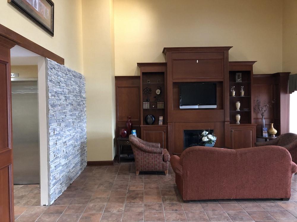 Red Roof Inn & Suites Chestertown photo 3