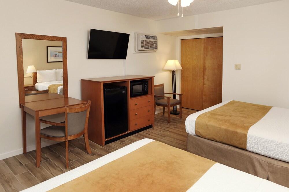 Matador Oceanfront Resort photo 36