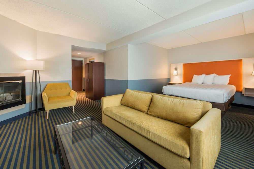Baymont by Wyndham Westampton photo 2