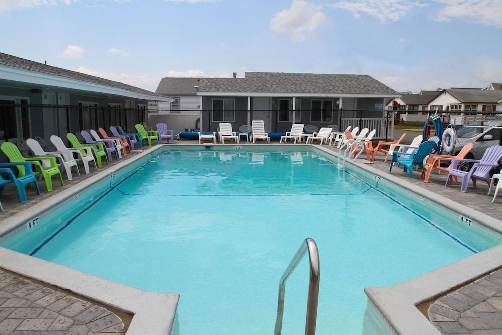 Marguerite Motel photo 50