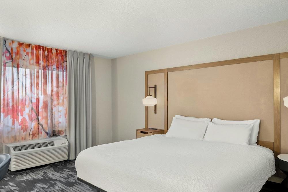 Fairfield by Marriott Mt Pleasant photo 8