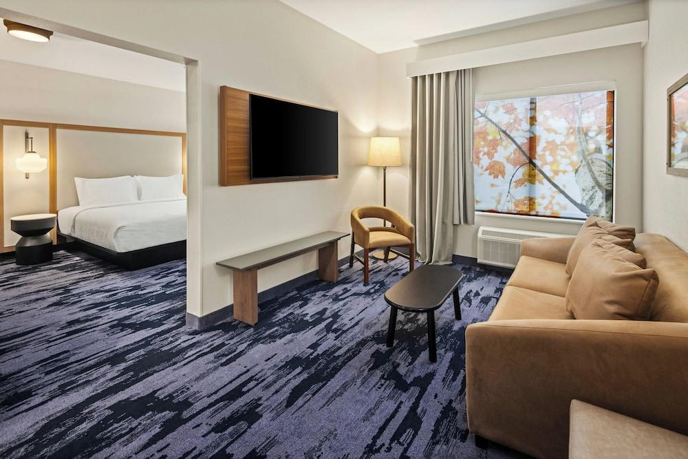 Fairfield Inn & Suites by Marriott Cedar Rapids North photo 17