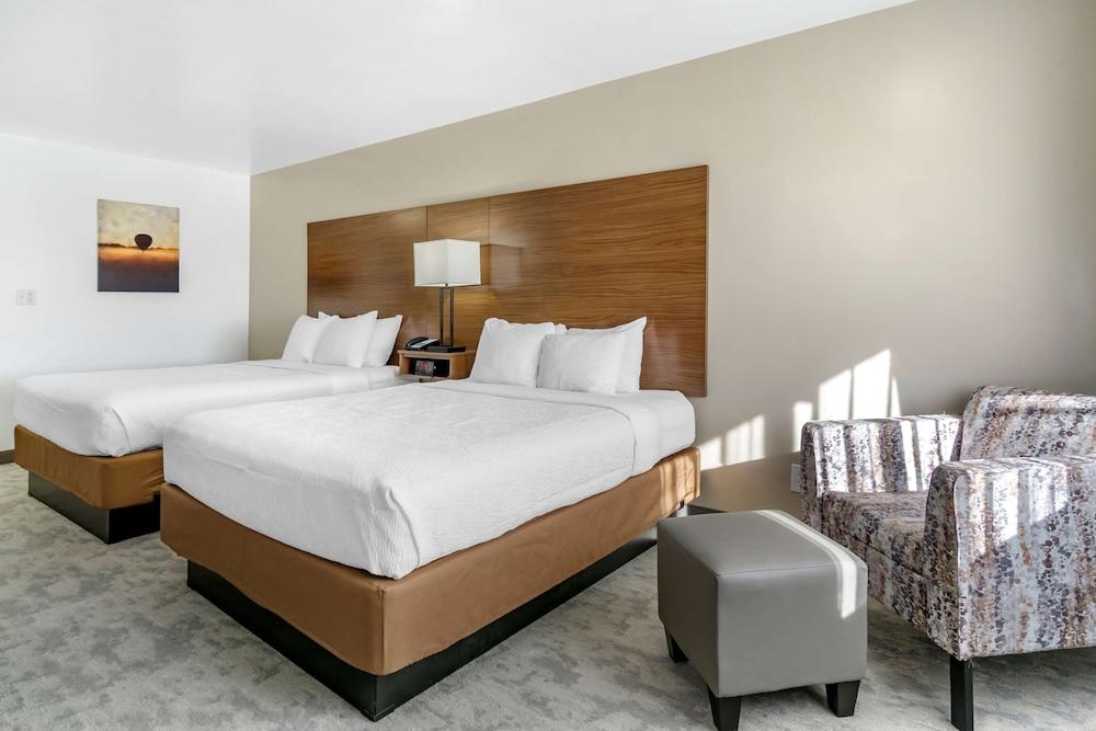 Best Western Plus Lake Front Hotel photo 5