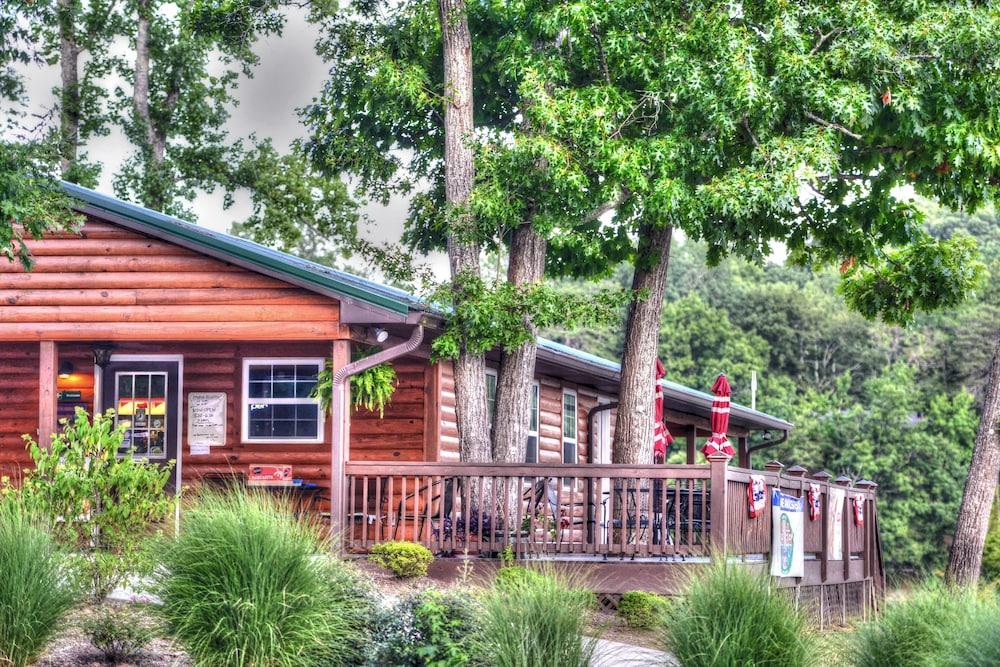 Blue Water Resort photo 36