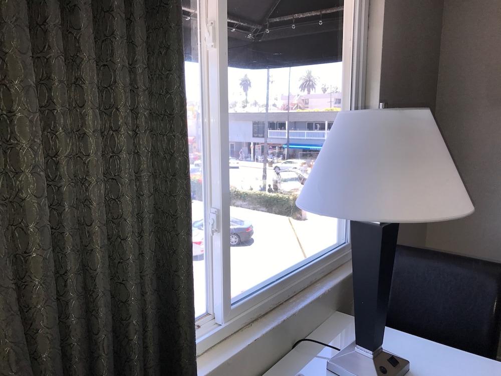 Ocean Beach Hotel photo 56