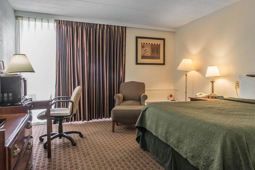 Rodeway Inn Brookville photo 35