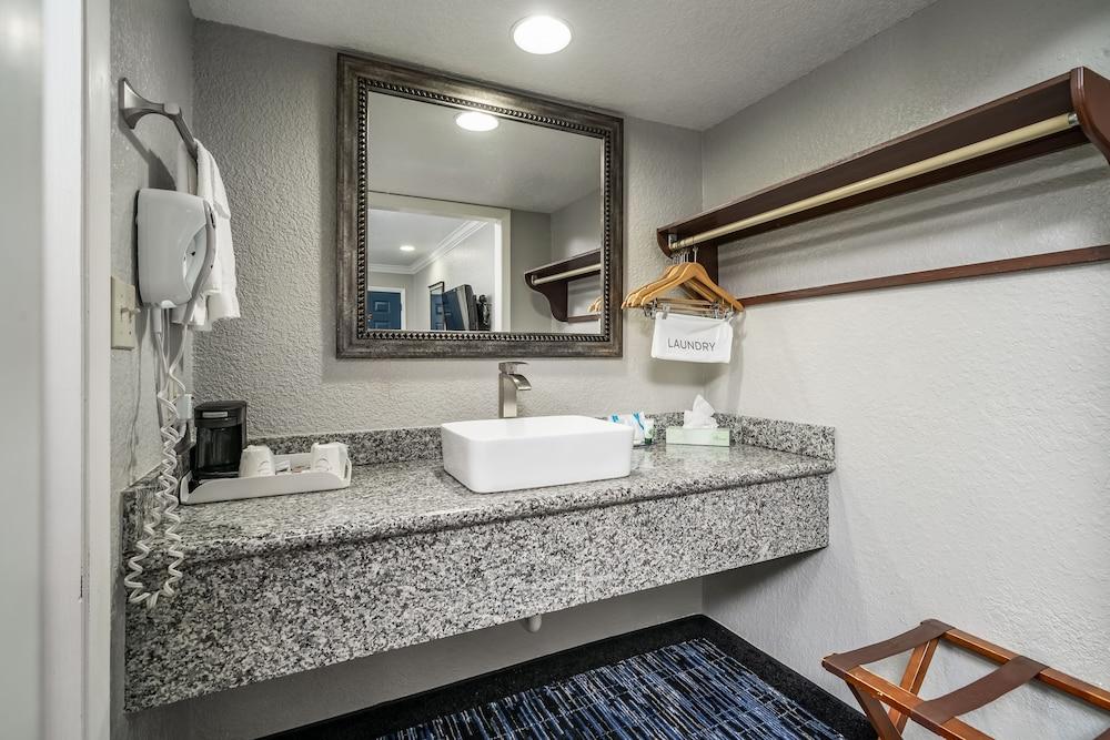 Gator Town Inn photo 18