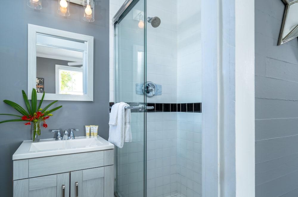 Alexanders Guesthouse - Adult Exclusive, LGBTQ Friendly photo 30