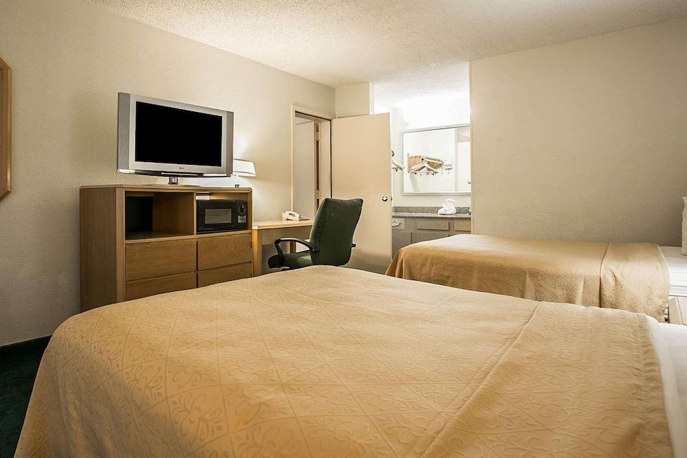 Quality Inn Sumter photo 35