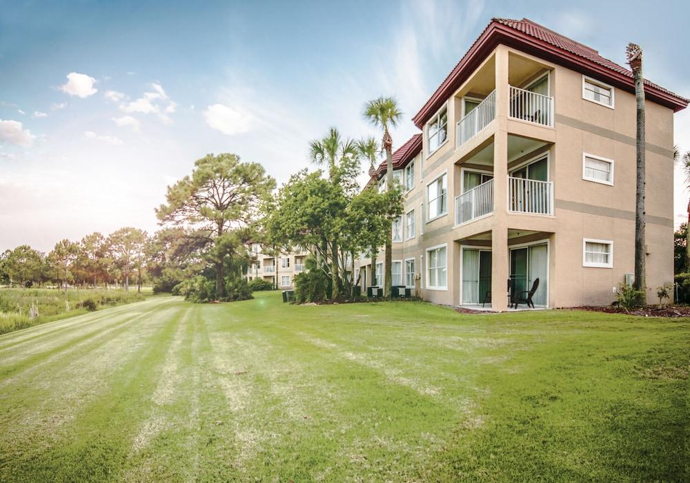 Parc Corniche Condominium Suite Hotel photo 65