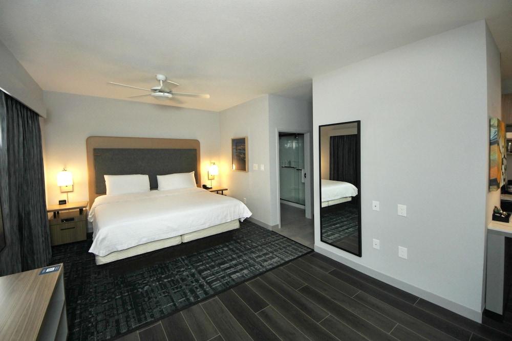 Homewood Beaumont, TX photo 17