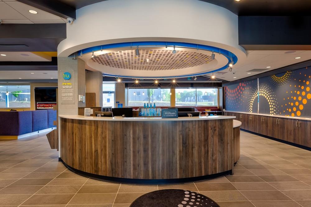 Tru By Hilton Comstock Park Grand Rapids photo 11