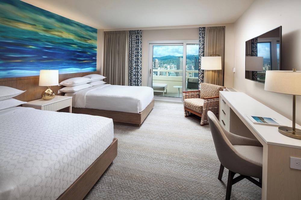 Sheraton Waikiki Beach Resort photo 18