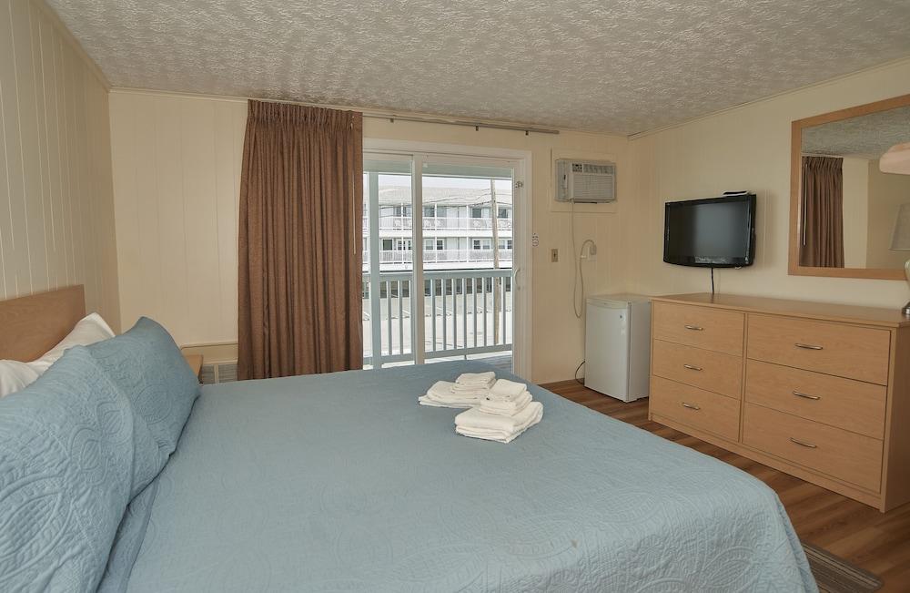 Marguerite Motel photo 36