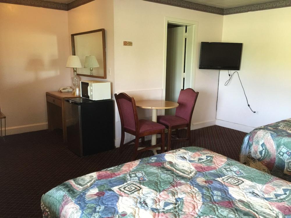 Mark Twain Motor Inn photo 16