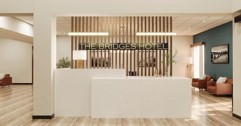 The Bridges Hotel photo 10