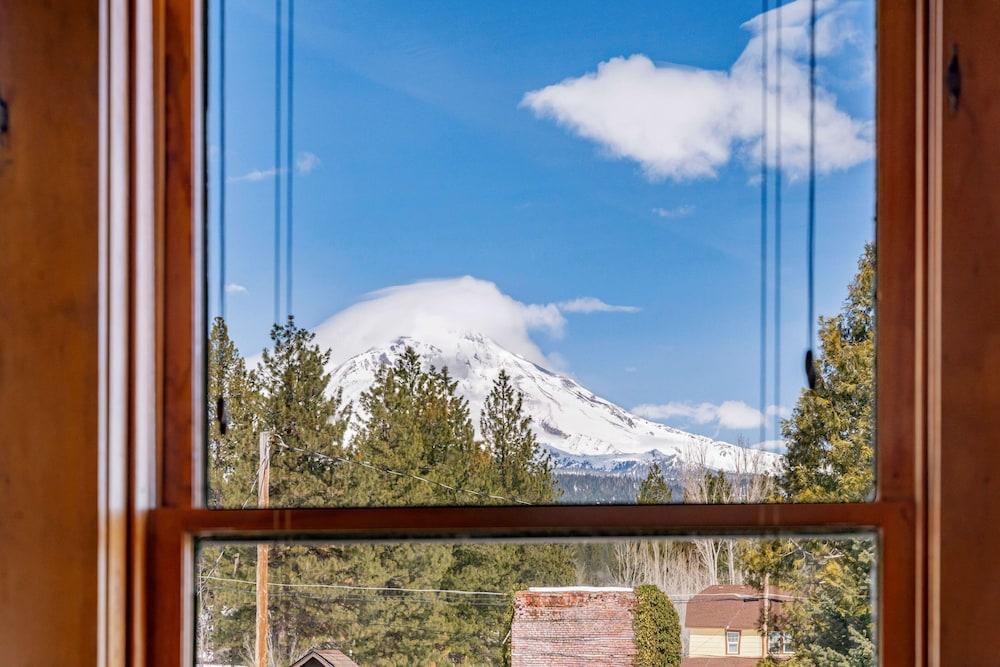 Mccloud Mercantile Hotel photo 50