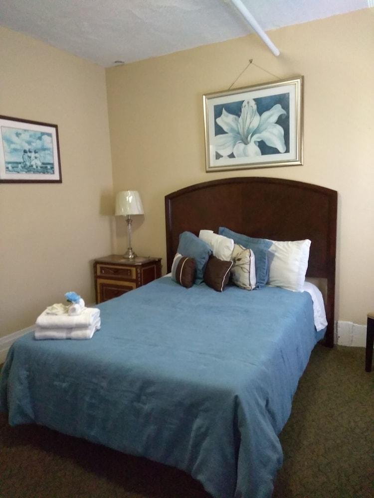 Neptune Hotel photo 30