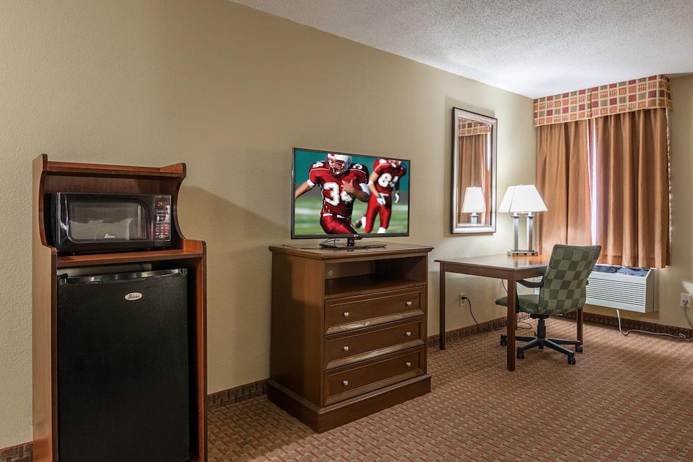 Red Roof Inn & Suites Little Rock photo 3