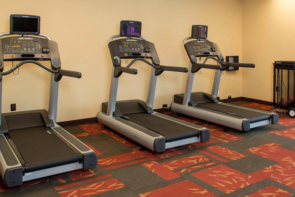Courtyard by Marriott Dallas Midlothian-Midlothian Conf Ctr photo 21
