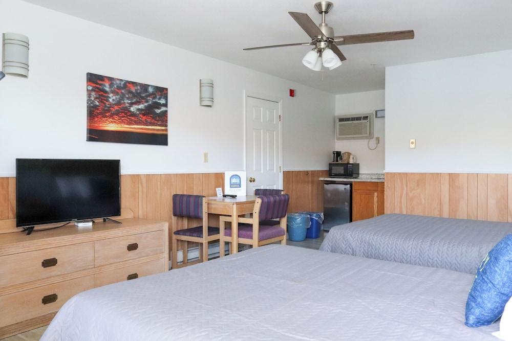 Mainsail Motel & Cottages photo 3