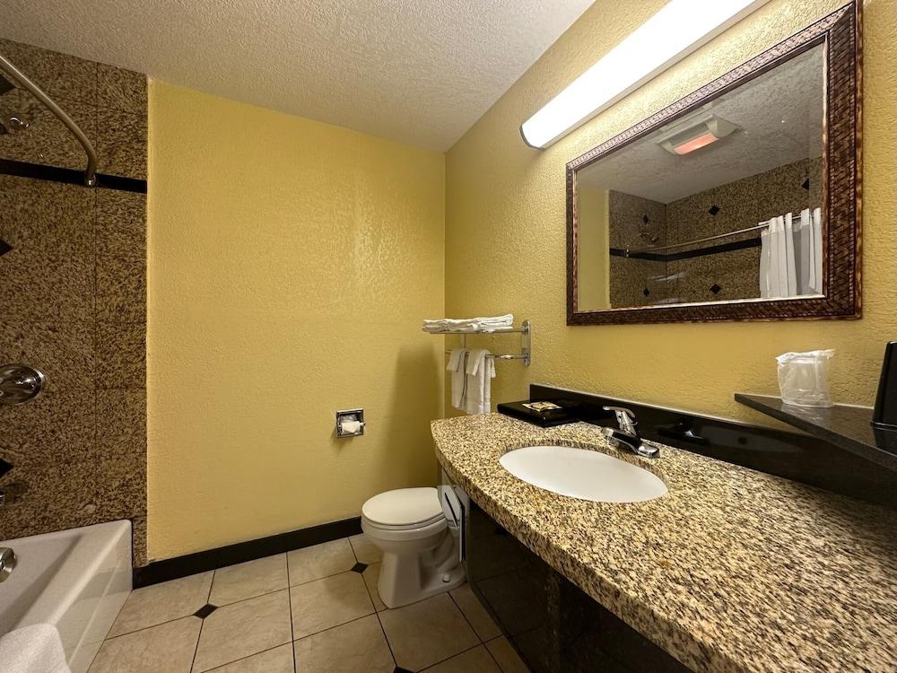 Western Village Inn photo 5