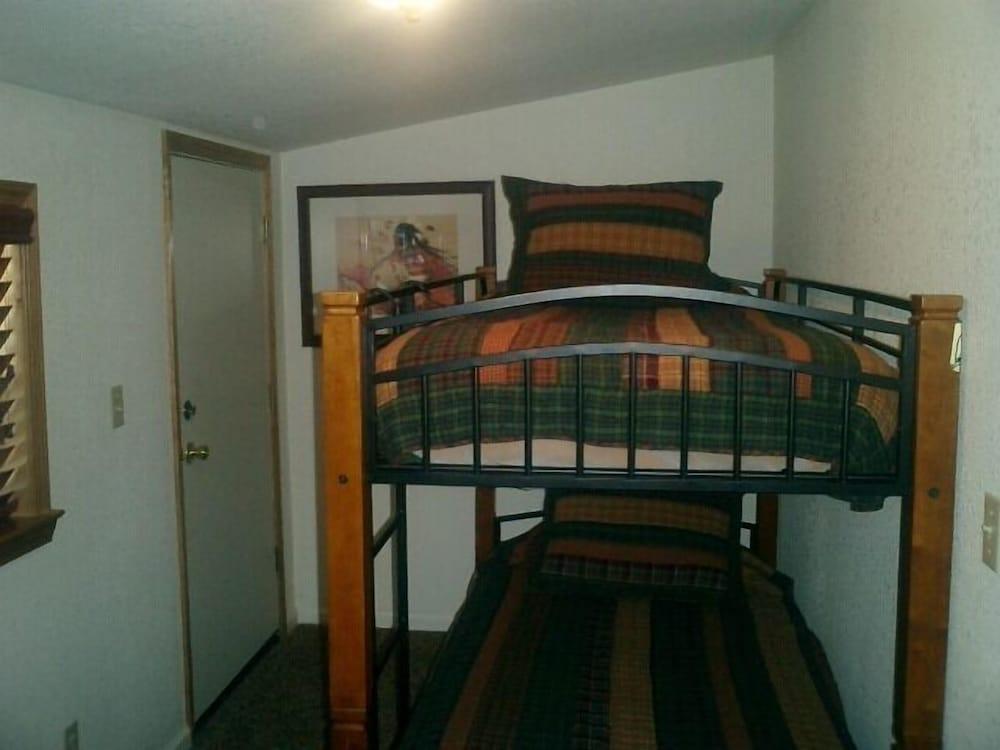 Lazy Z Resort photo 85