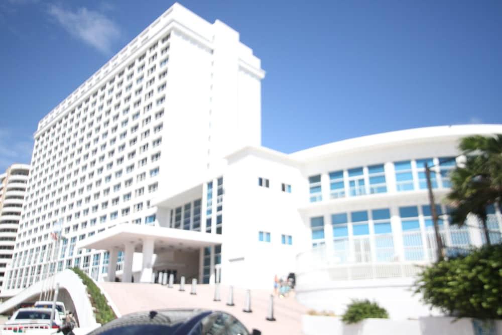 Penthouse oceanview photo 1