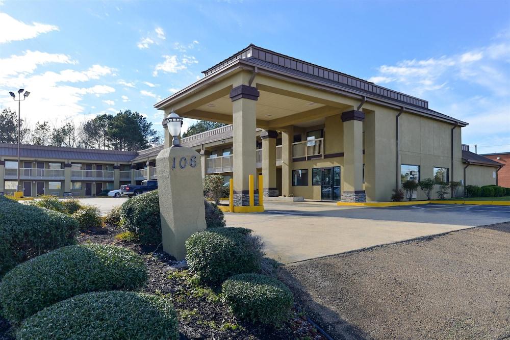 Days Inn & Suites by Wyndham Byram photo 3