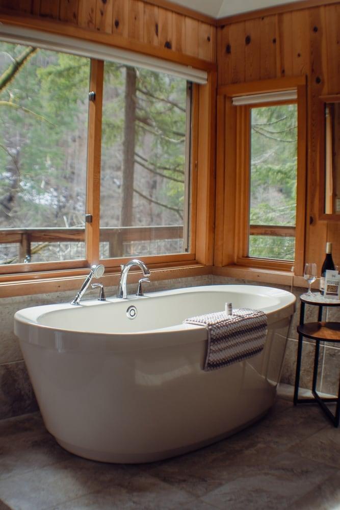 Steamboat Inn photo 37