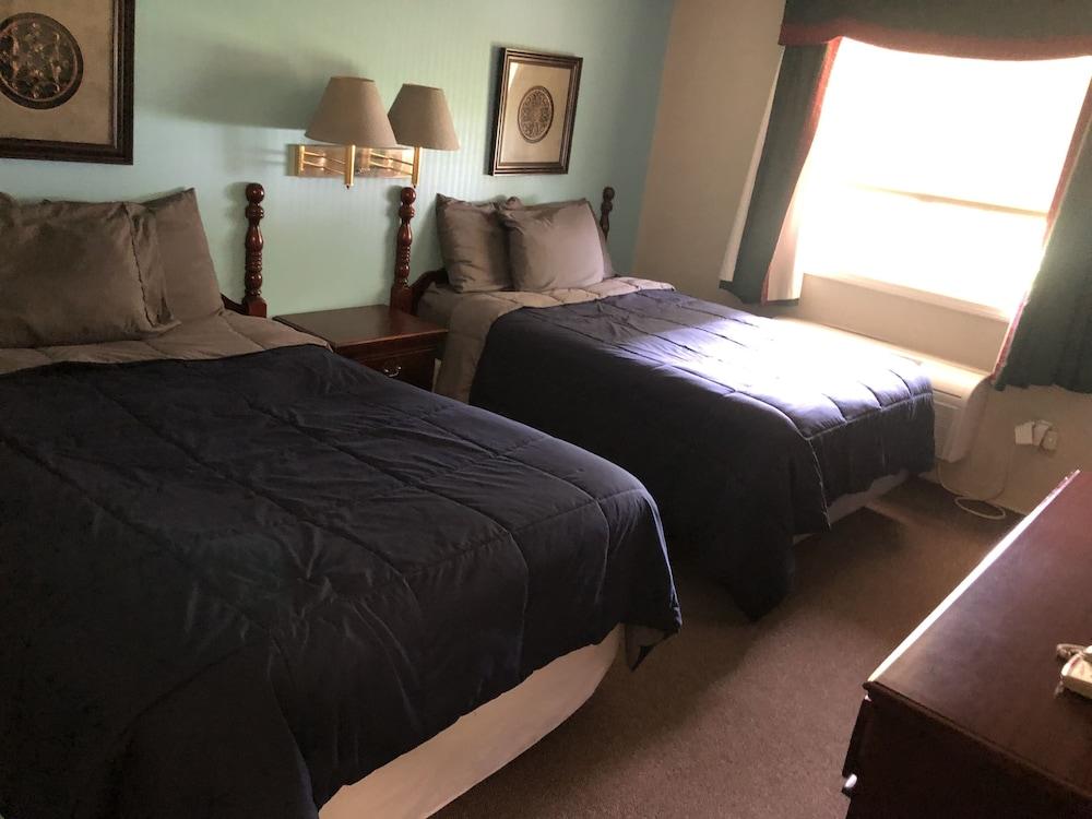 The Tompkinsville Inn photo 27