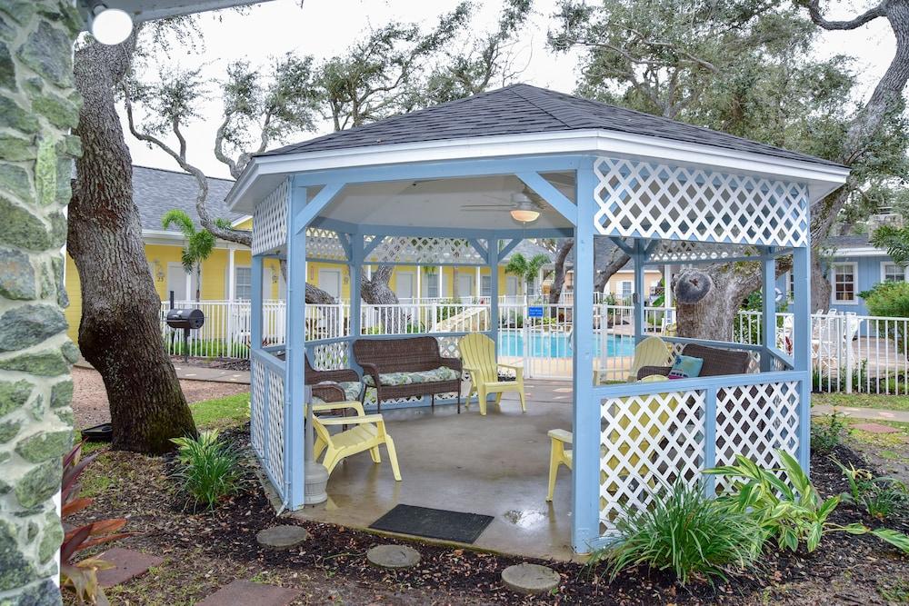 Pelican Bay Resort photo 70