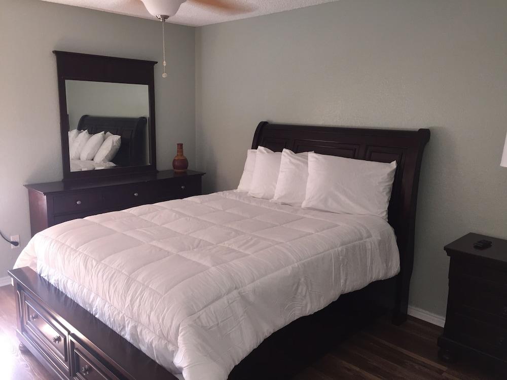 Four Horseman Travel Lodge photo 2