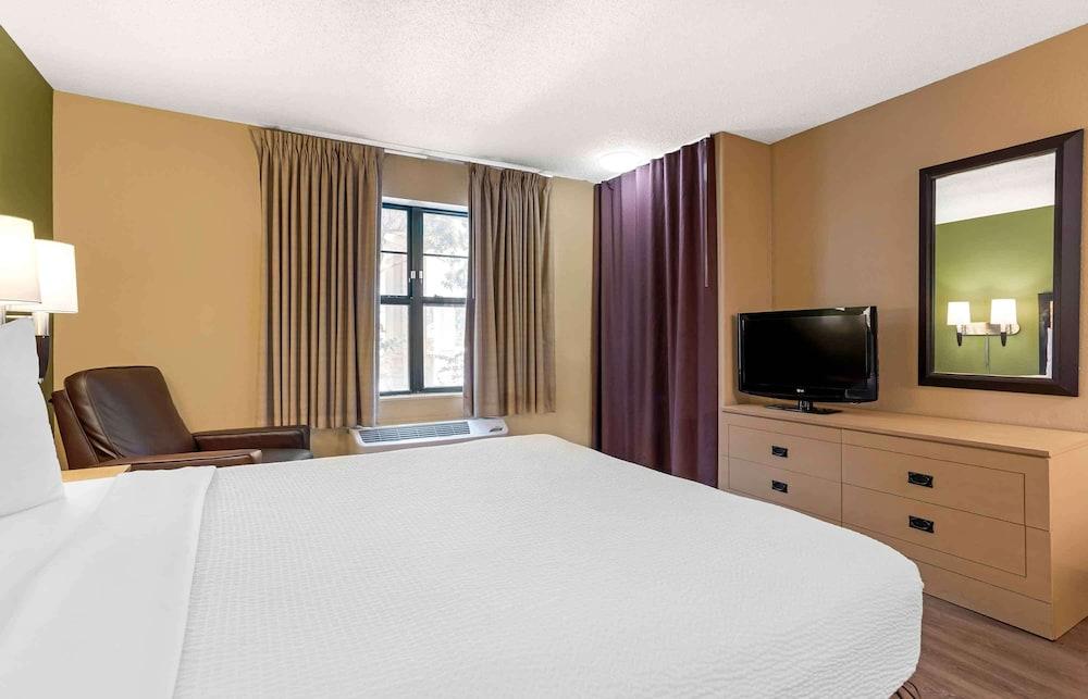 Extended Stay America Suites Houston Med Ctr Greenway Plaza photo 6