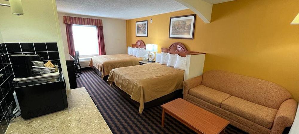 Chocolate Express Hotel & Suites Hershey photo 5