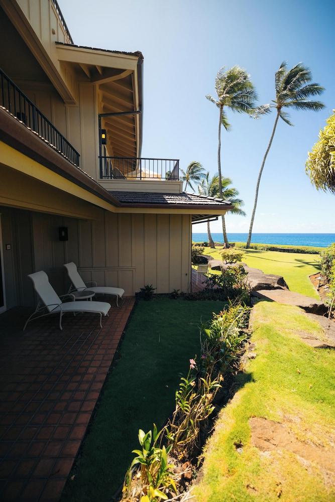 Whalers Cove Oceanfront Resort photo 18
