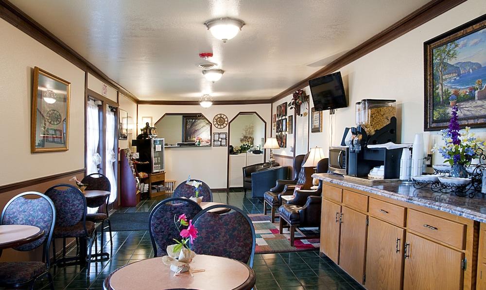 The Regency Inn photo 26