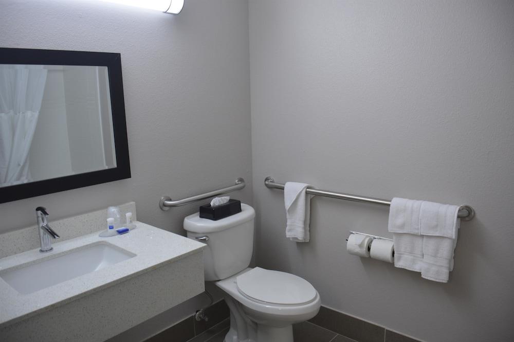 Garner Hotel Longview South by IHG photo 23