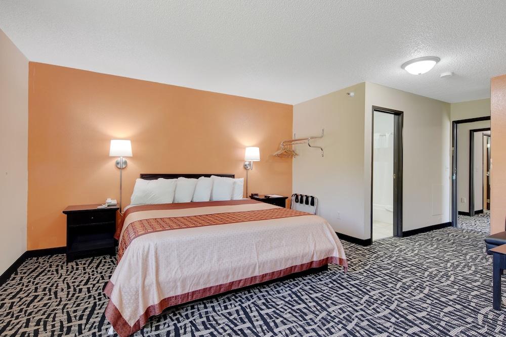 North Town Inn & Suites photo 13