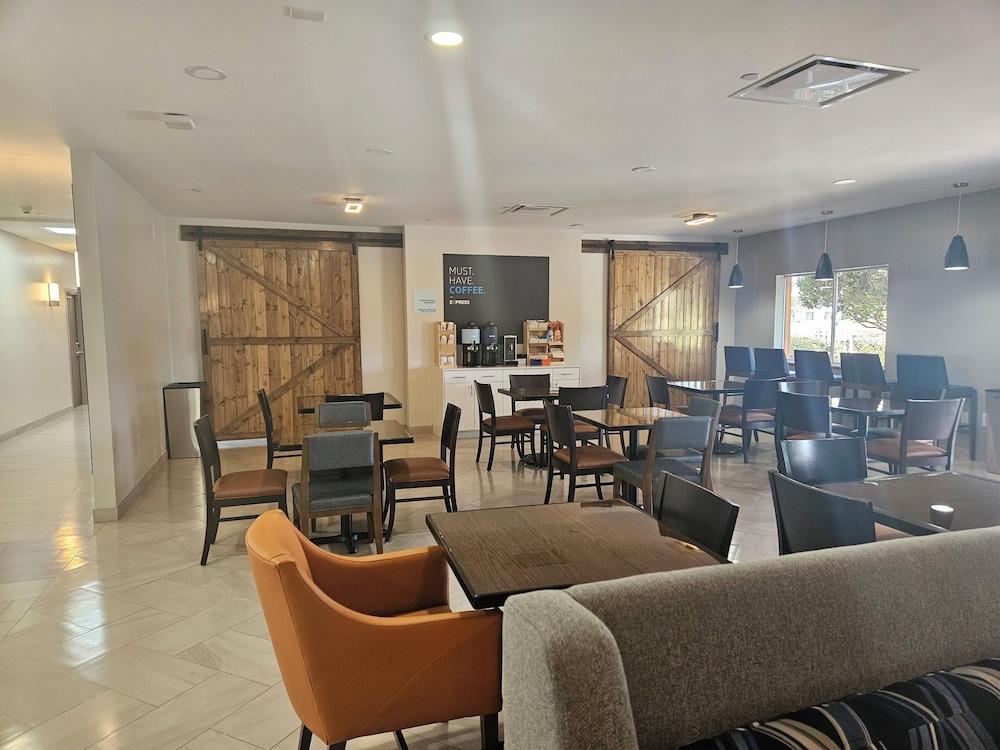 Holiday Inn Express & Suites Clermont Se West Orlando by IHG photo 73